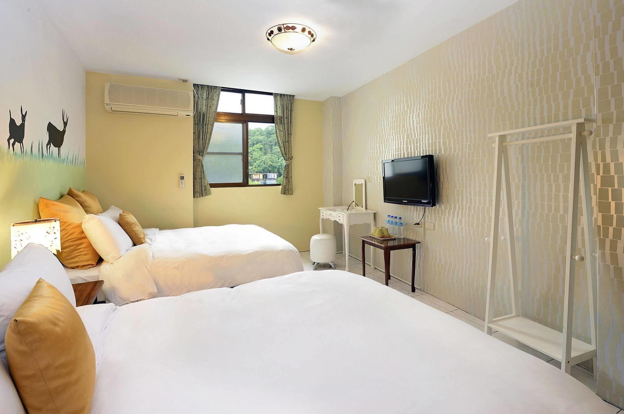 Sun Moon Lake Love Home Lake Nantou Ngoại thất bức ảnh